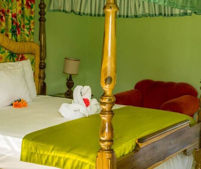 اتاق لوکس, Holiday Haven Resort & Banquet Hall