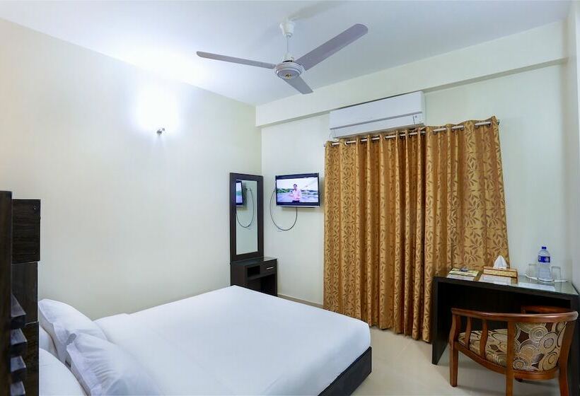 디럭스 룸, Holy Gate