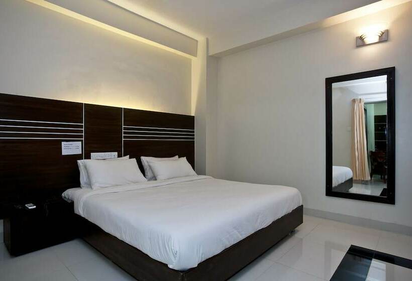 디럭스 룸, Holy Gate