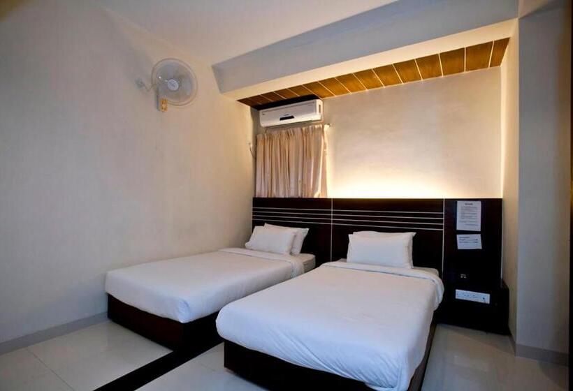 디럭스 룸, Holy Gate