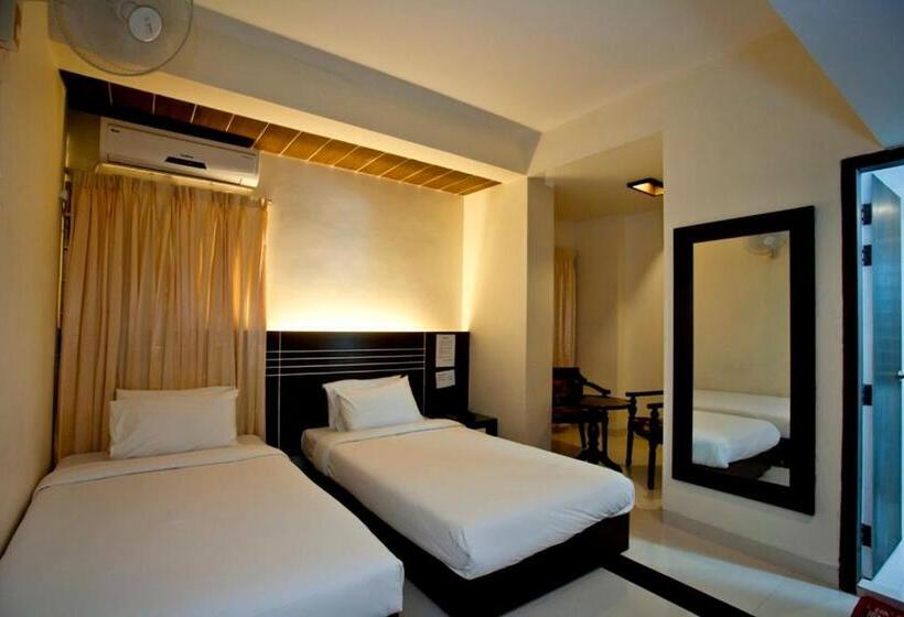 디럭스 룸, Holy Gate