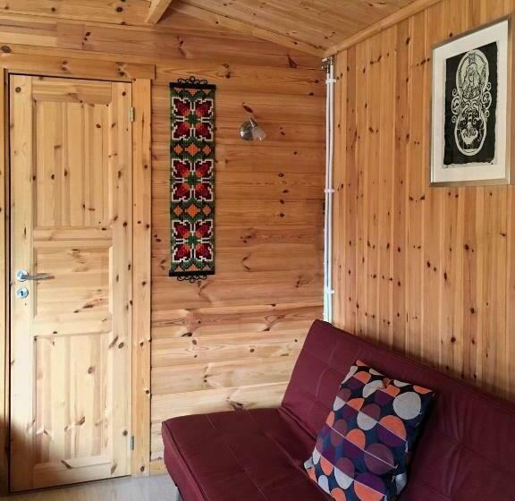 خانه 1 خوابه, Eyvindara