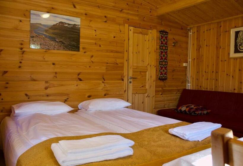 خانه 1 خوابه, Eyvindara