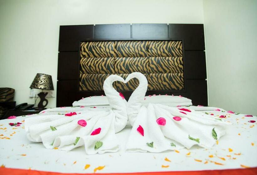 اتاق لوکس, Mishuk