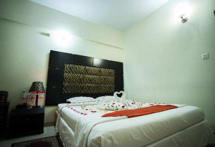 اتاق لوکس, Mishuk