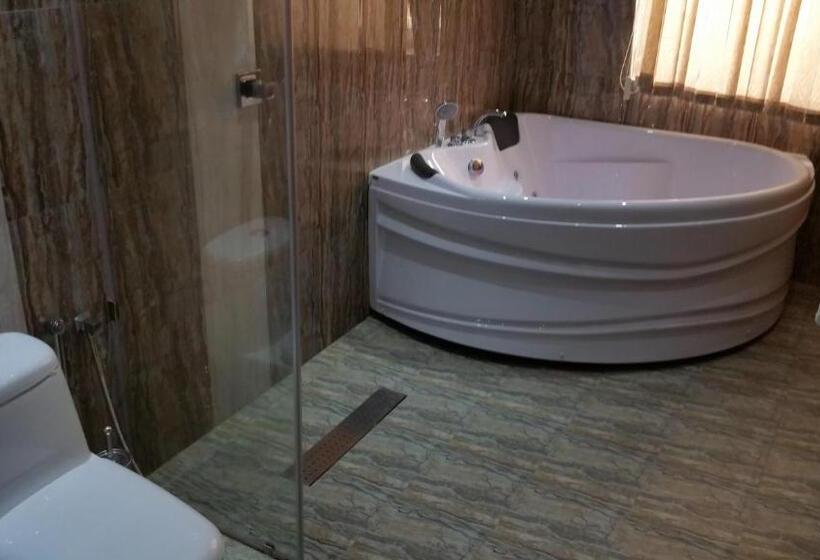 디럭스 스위트, Palma Palace