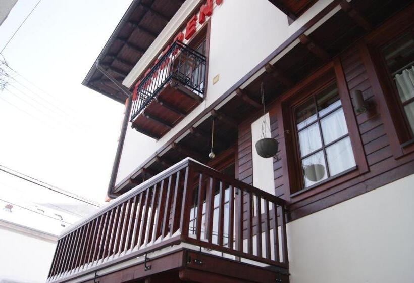 اتاق استاندارد با تخت بزرگ, Prizreni