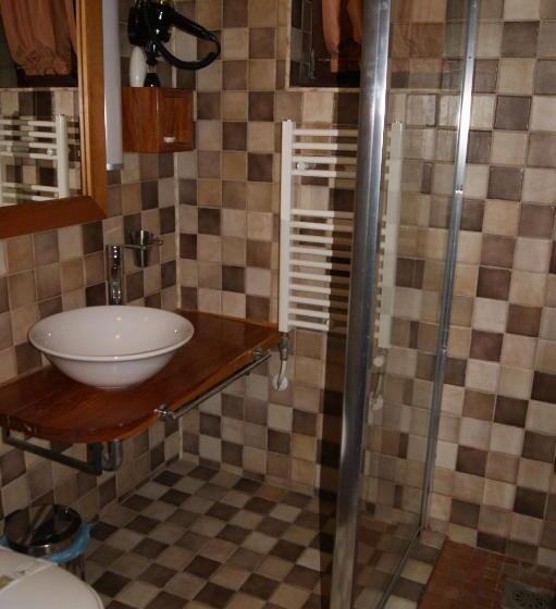 اتاق استاندارد با بالکن, Prizreni