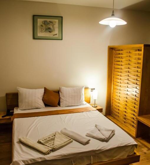 اتاق استاندارد با بالکن, Prizreni