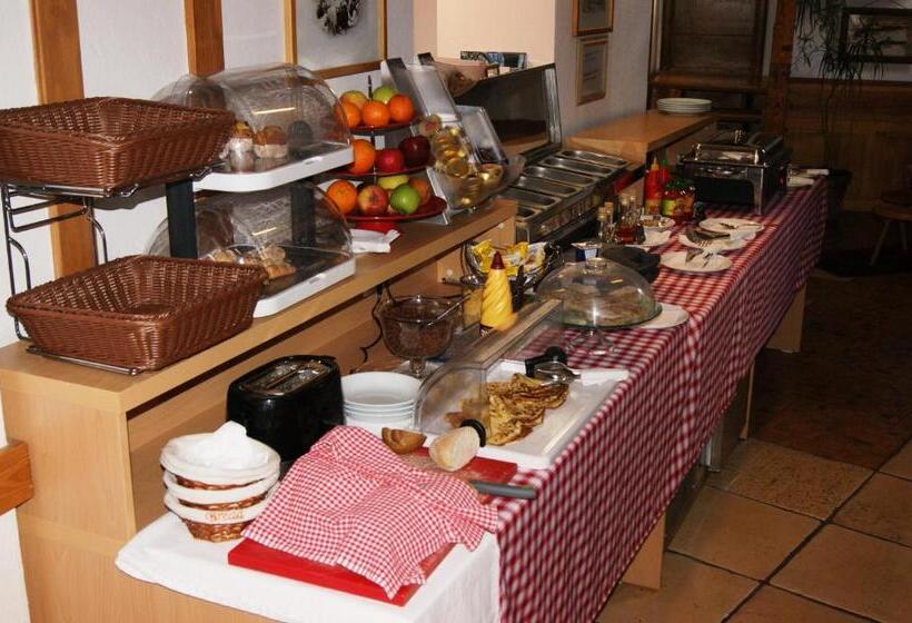 اتاق استاندارد یک نفره, Prizreni