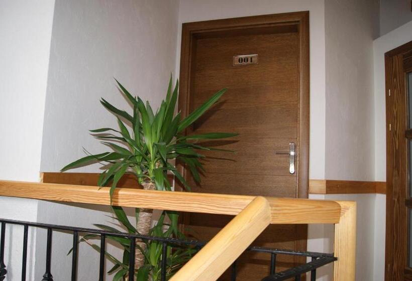 اتاق استاندارد با وان آب گرم, Prizreni