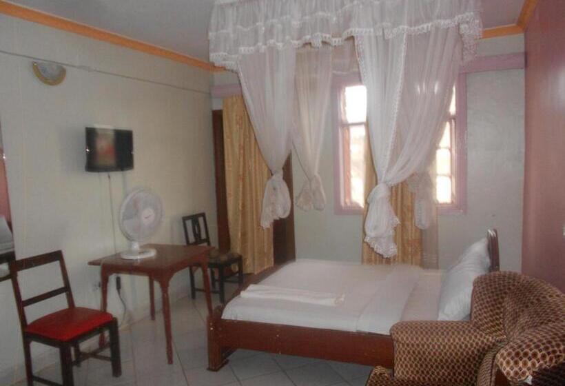 Deluxe Room, Riversand Hotel With Lake Views,accra Street,kisumu,kenya