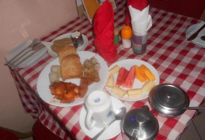 اتاق استاندارد با بالکن, Riversand Hotel With Lake Views,accra Street,kisumu,kenya