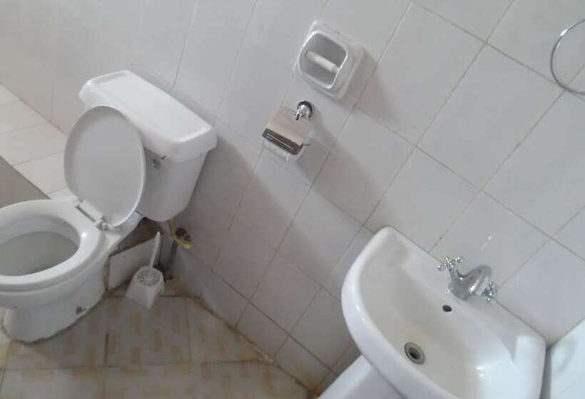 Standard Enkelrum, Riversand Hotel With Lake Views,accra Street,kisumu,kenya