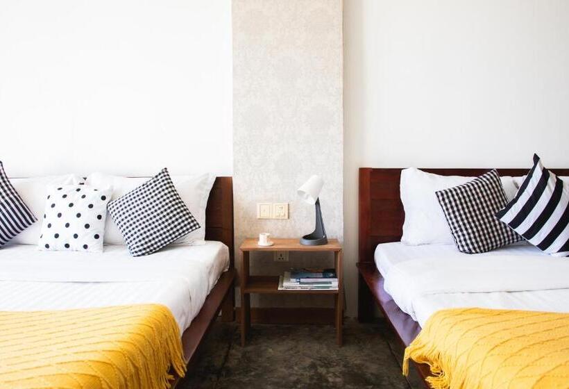 غرفة ديلوكس عائلية, Saravoan Kep