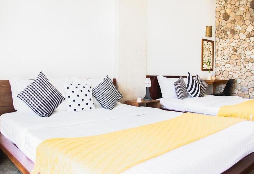 غرفة ديلوكس عائلية, Saravoan Kep