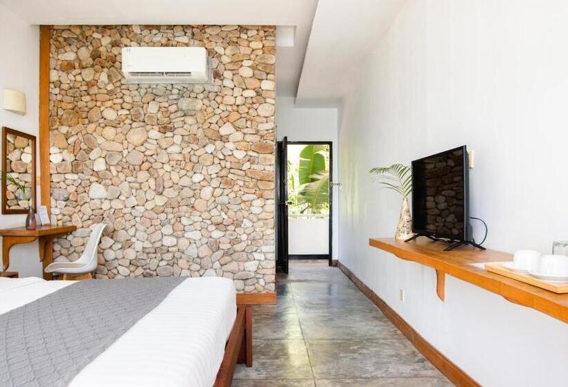 غرفة سوبيريور, Saravoan Kep