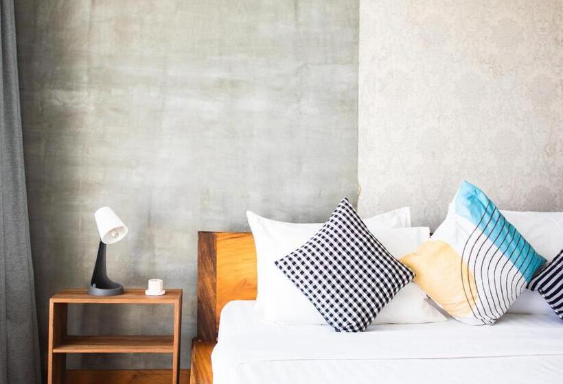 غرفة سوبيريور, Saravoan Kep