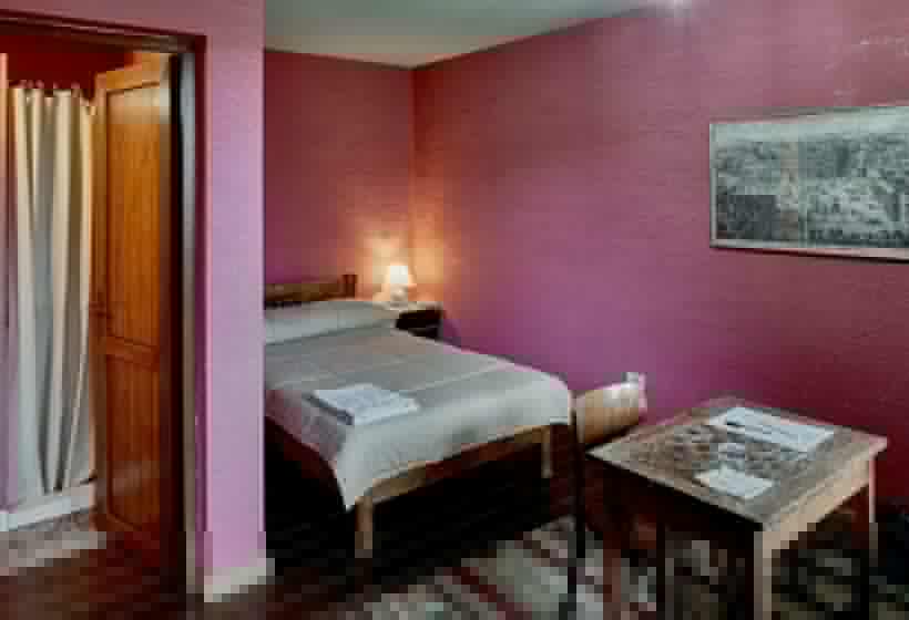 اتاق اکونومی, Villa Kars