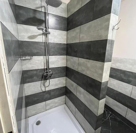 اتاق سوپریور سه تخته, Villa Kars