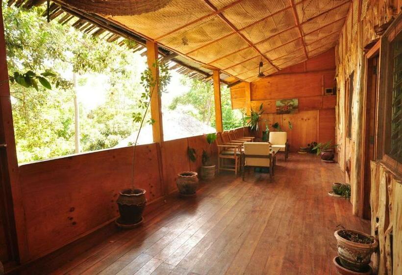 اتاق اکونومی, Naiberi River Campsite & Resort