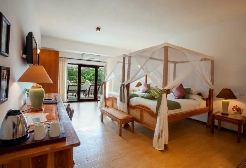 اتاق لوکس با چشمانداز دریا, Ocean Village Club