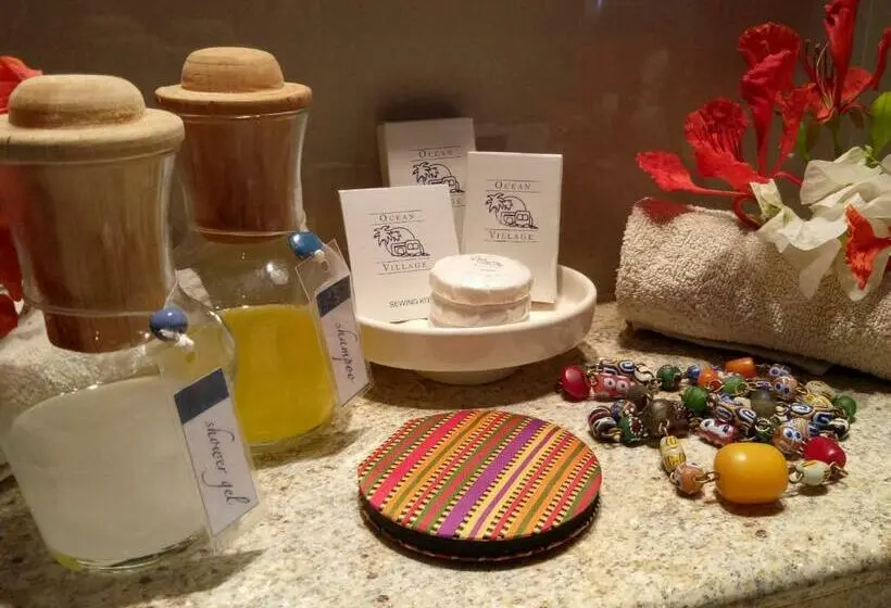 اتاق لوکس با چشمانداز دریا, Ocean Village Club