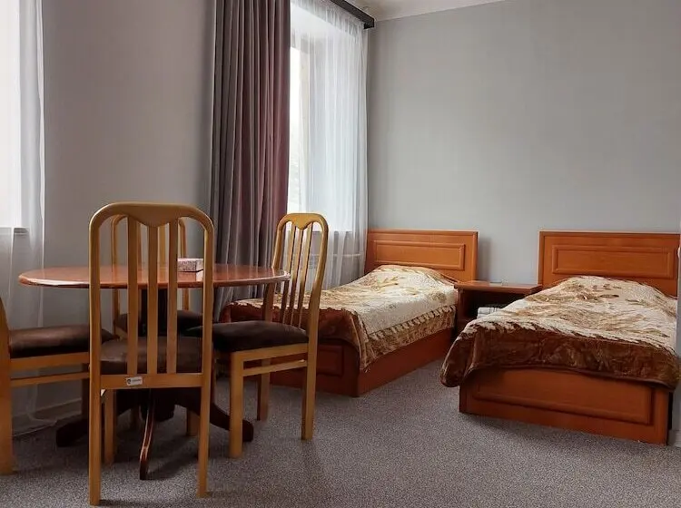 اتاق لوکس چهار تخته, University Hotel Tsakhkadzor