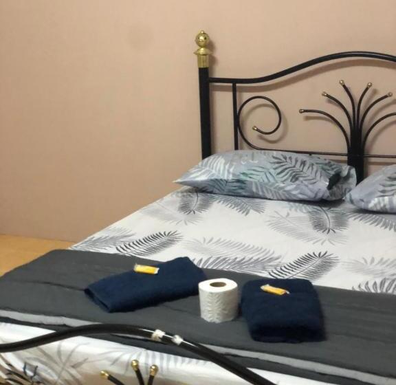 شقة 3 غرف, Dtahan Motel Taman Negara