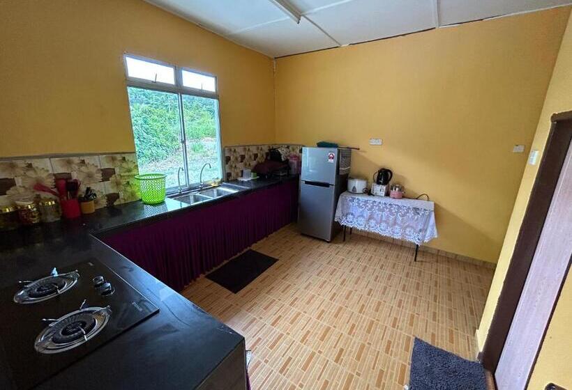 Апартаменты 3 Спальни, Dtahan Motel Taman Negara