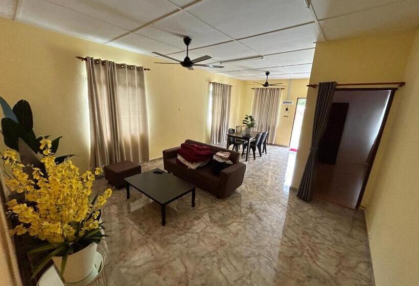 شقة 3 غرف, Dtahan Motel Taman Negara