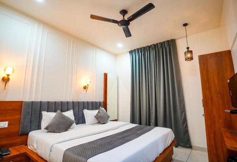 디럭스 룸, Kishna Empire