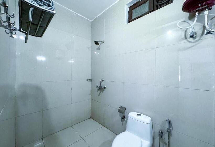 Quarto Estandar, Rishikesh Residency By Euphoric Near Neer Waterfall