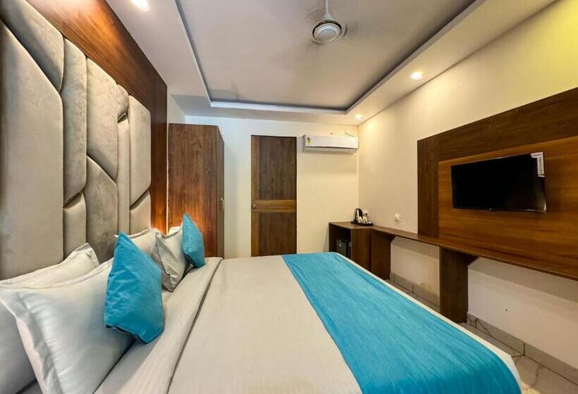 Quarto Estandar, Rishikesh Residency By Euphoric Near Neer Waterfall