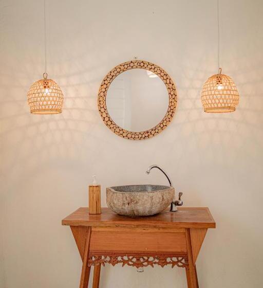 חדר סטנדרט נוף לבריכה, Thrive A Liv Life