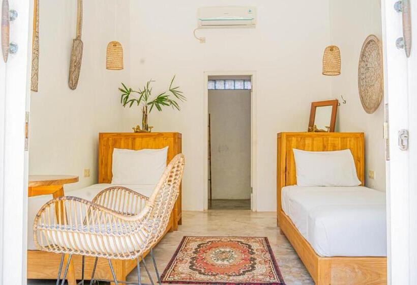 חדר סטנדרט נוף לבריכה, Thrive A Liv Life