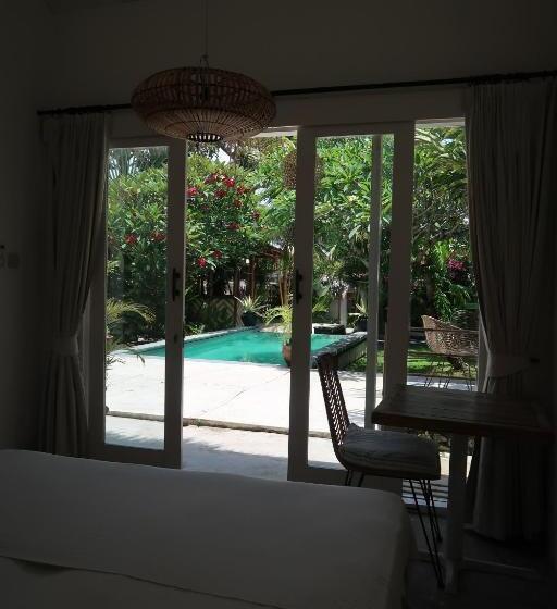 חדר סטנדרט נוף לבריכה, Thrive A Liv Life