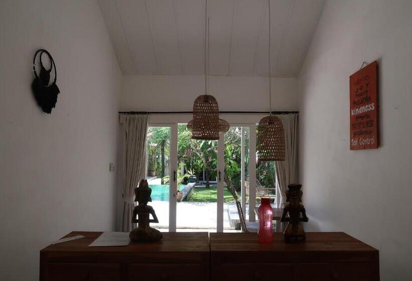 חדר סטנדרט נוף לבריכה, Thrive A Liv Life