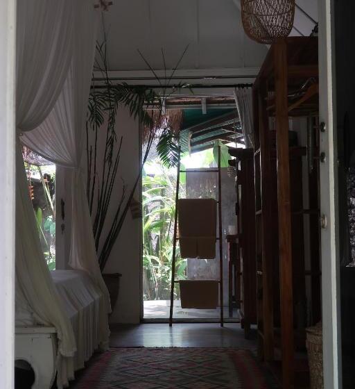 סוויטה נוף לבריכה, Thrive A Liv Life