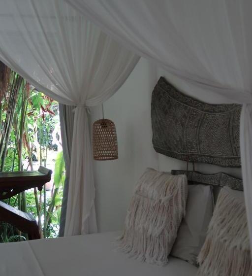 סוויטה נוף לבריכה, Thrive A Liv Life