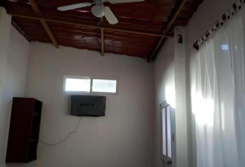 Quarto Deluxe, Casa De Huespedes Milena