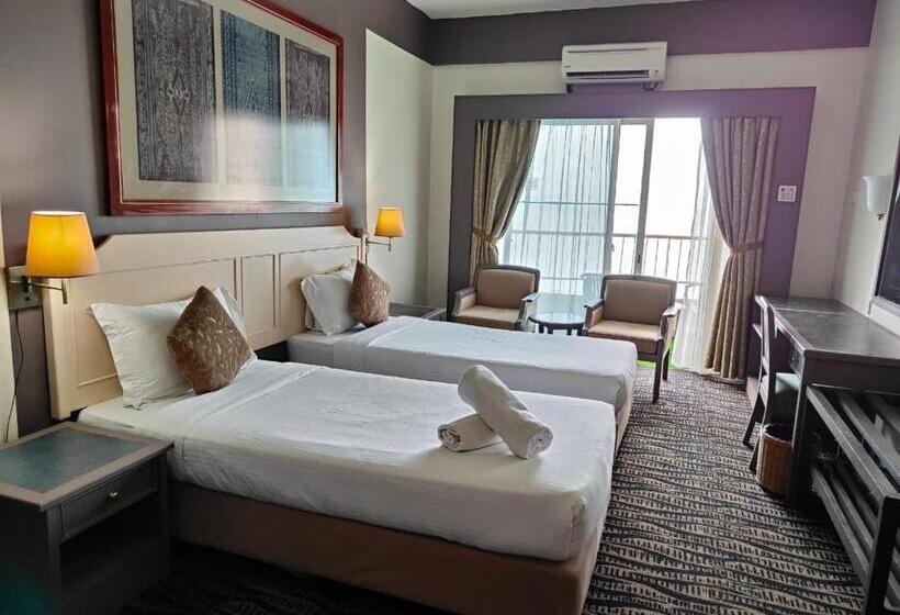 סוויטה, Seaview Deluxe@rainbow Paradise Tg Bungah 4pax
