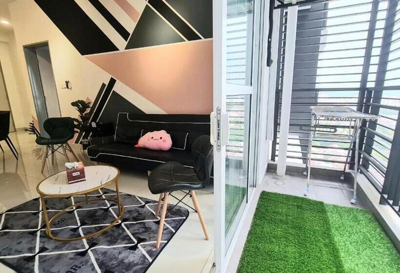 آپارتمان 1 خوابه با چشمانداز استخر, Shoppingmall Condo Sri Petaling, Near Bukit Jalil 1