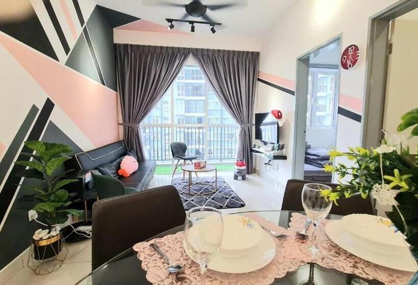 آپارتمان 1 خوابه با چشمانداز استخر, Shoppingmall Condo Sri Petaling, Near Bukit Jalil 1