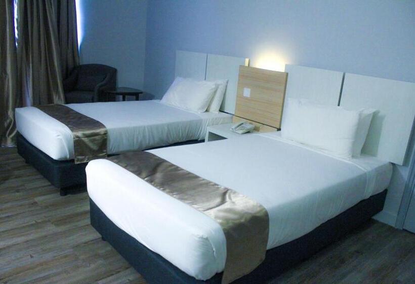 Номер Superior, The Grand Beach Resort Port Dickson