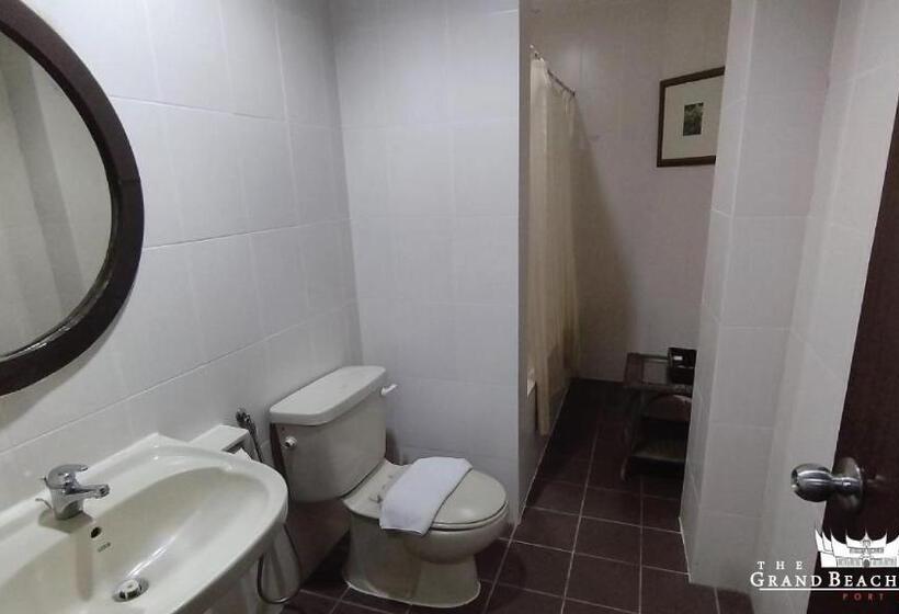 Семейный Номер, The Grand Beach Resort Port Dickson