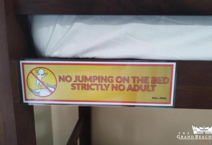 Семейный Номер, The Grand Beach Resort Port Dickson