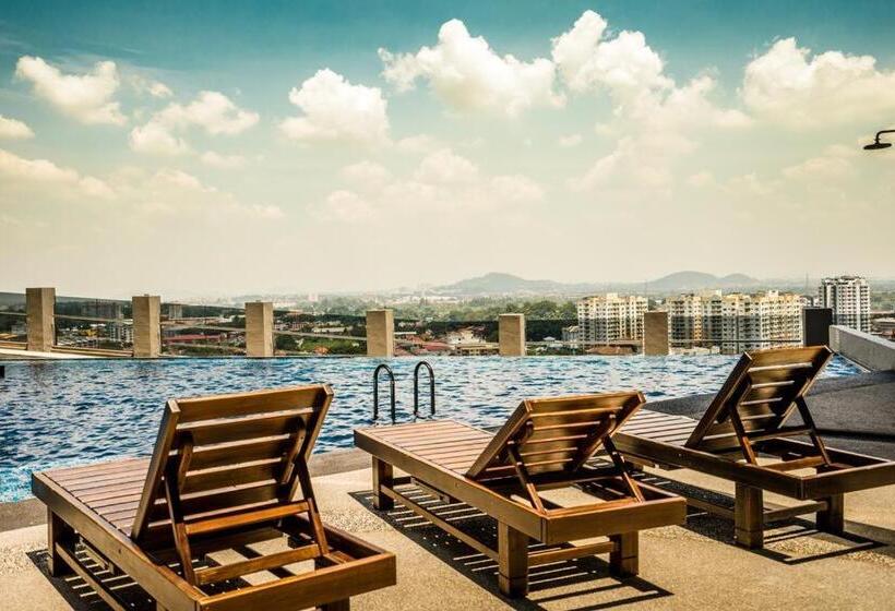 آپارتمان 1 خوابه با چشم‌انداز دریا, Thermospace Imperio A 25 10 Melaka City