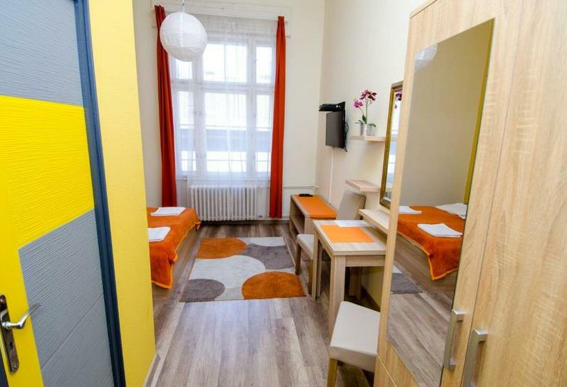 اتاق استاندارد, Goodmo House   Hostel