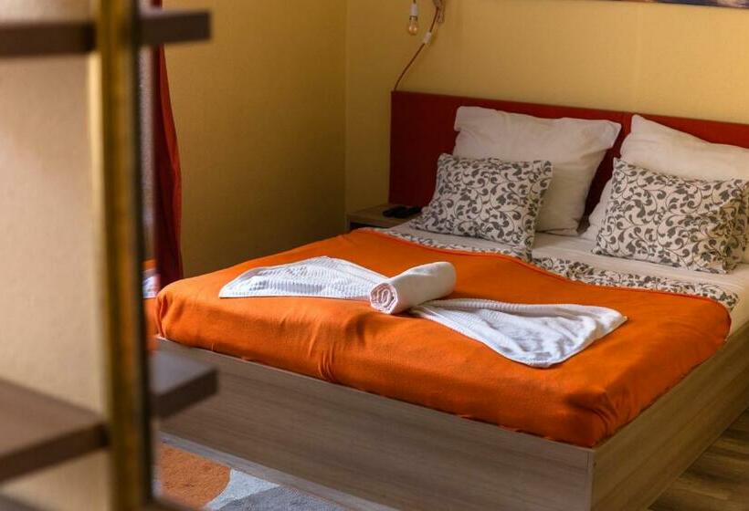 اتاق استاندارد, Goodmo House   Hostel